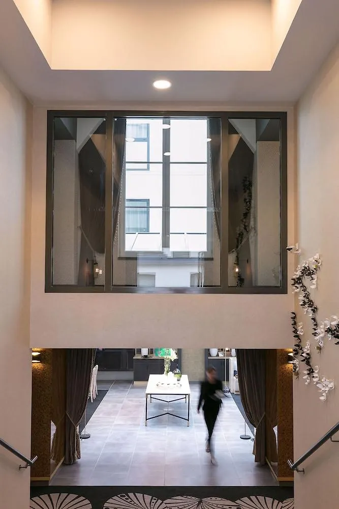 Niepce Paris, Curio Collection By Hilton Hotel Paris
