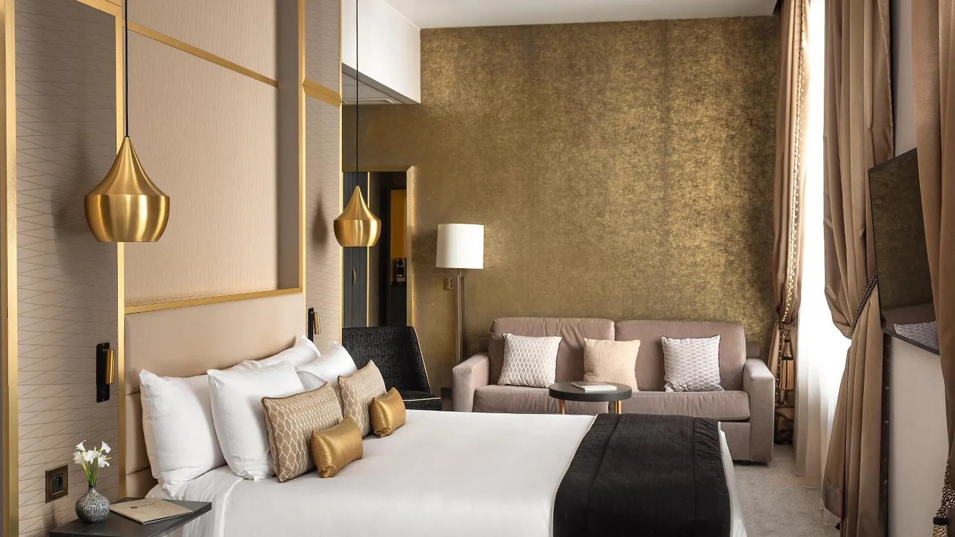Niepce Paris, Curio Collection By Hilton 4*