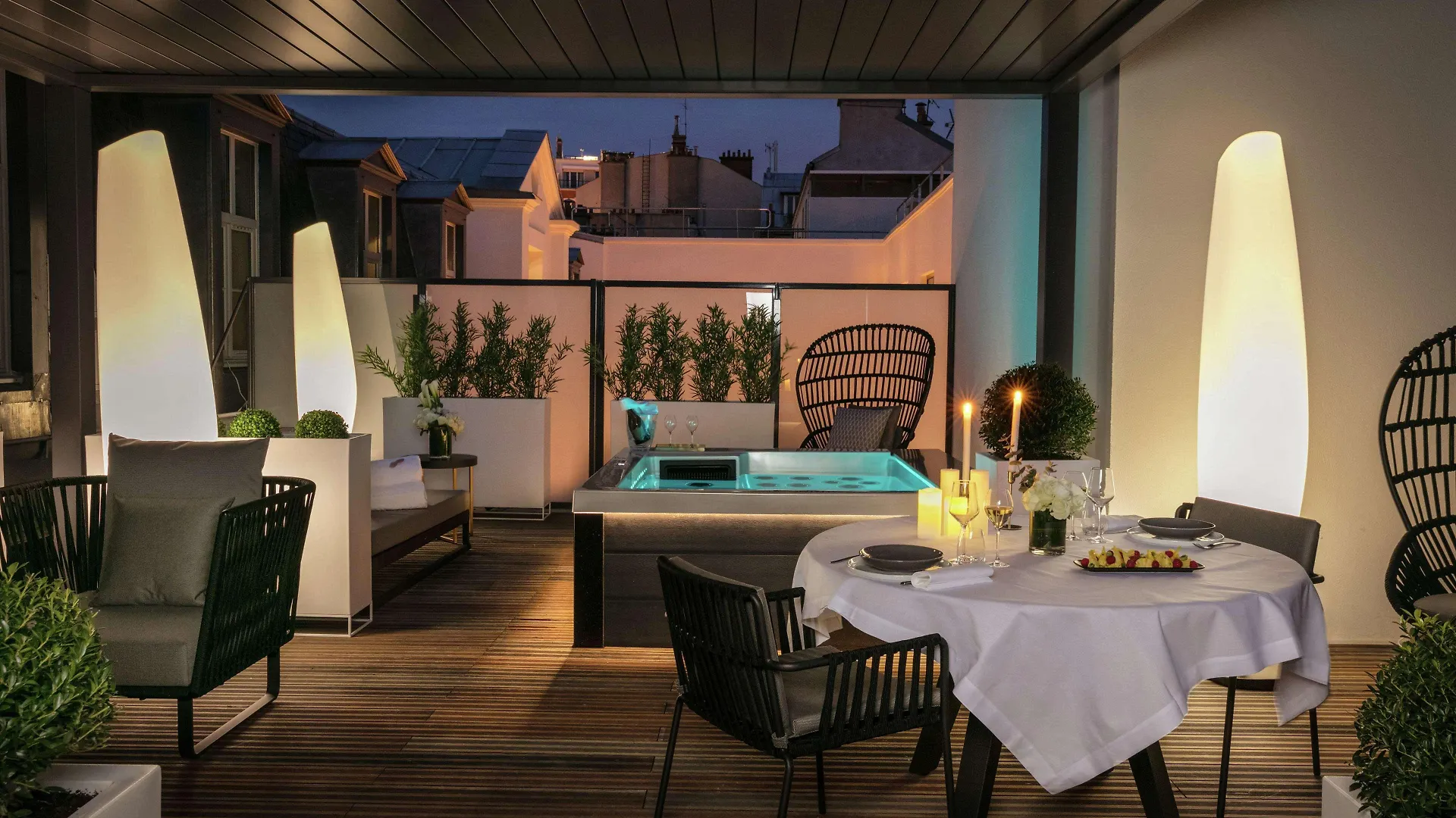 Hotel Niepce Paris, Curio Collection By Hilton Parigi