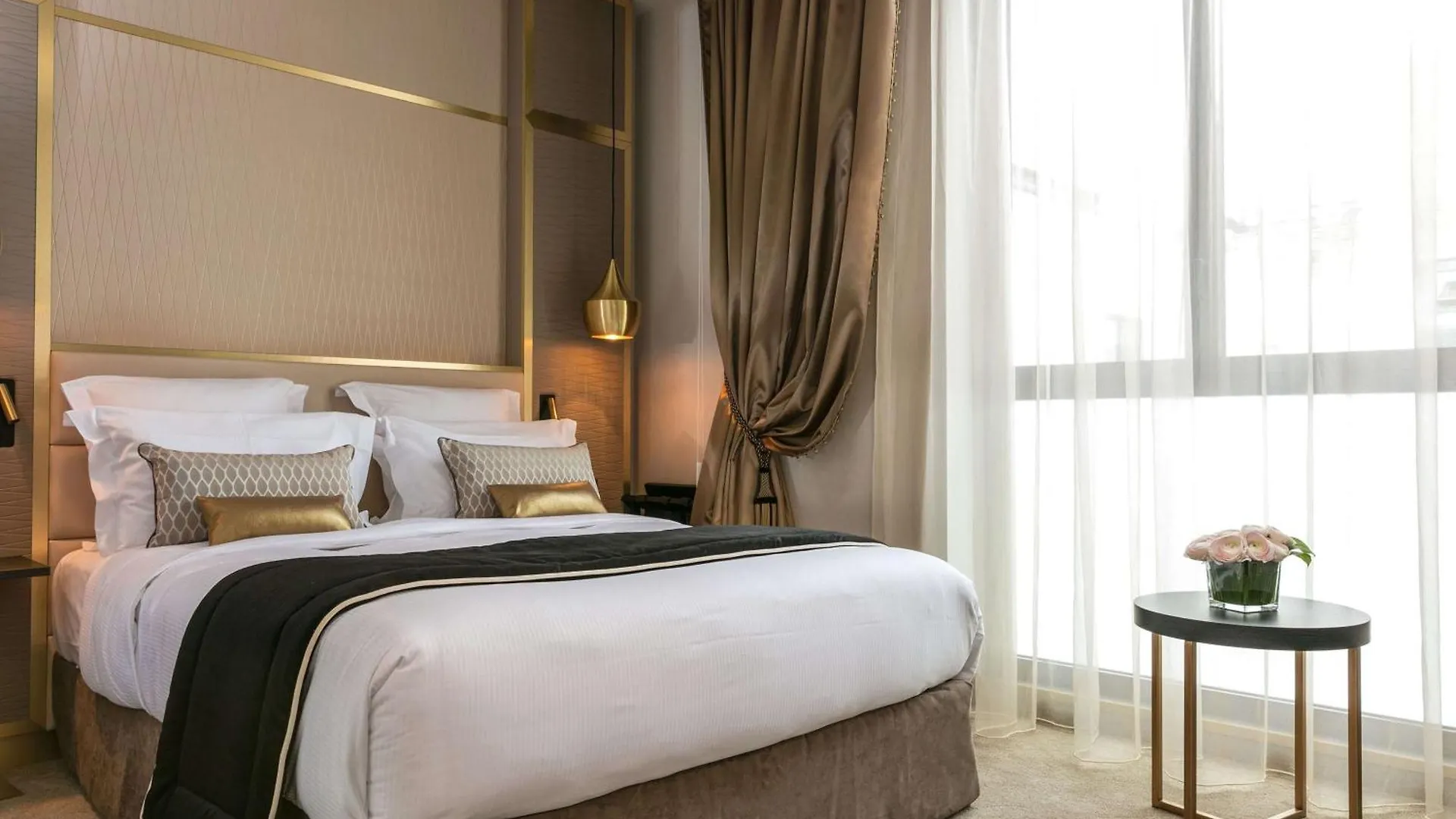 Hotel Niepce Paris, Curio Collection By Hilton Parigi