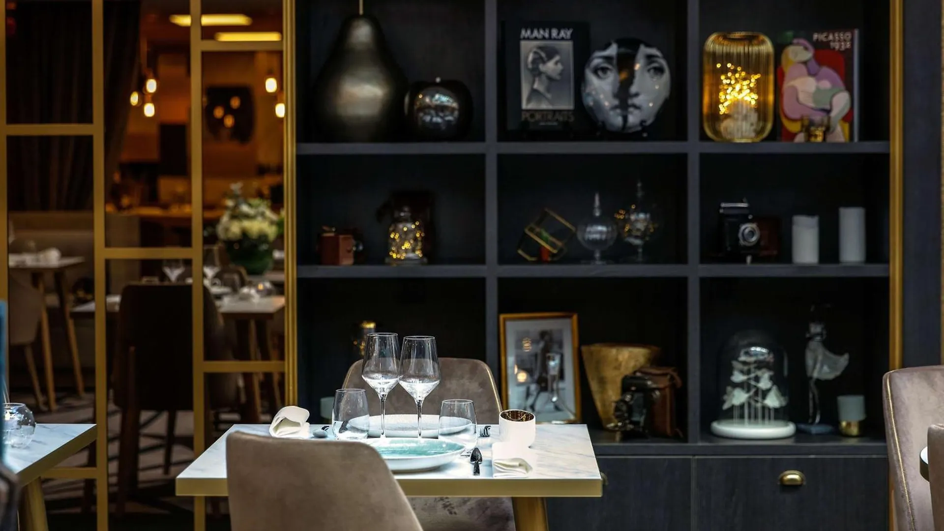 Hotel Niepce Paris, Curio Collection By Hilton Parigi