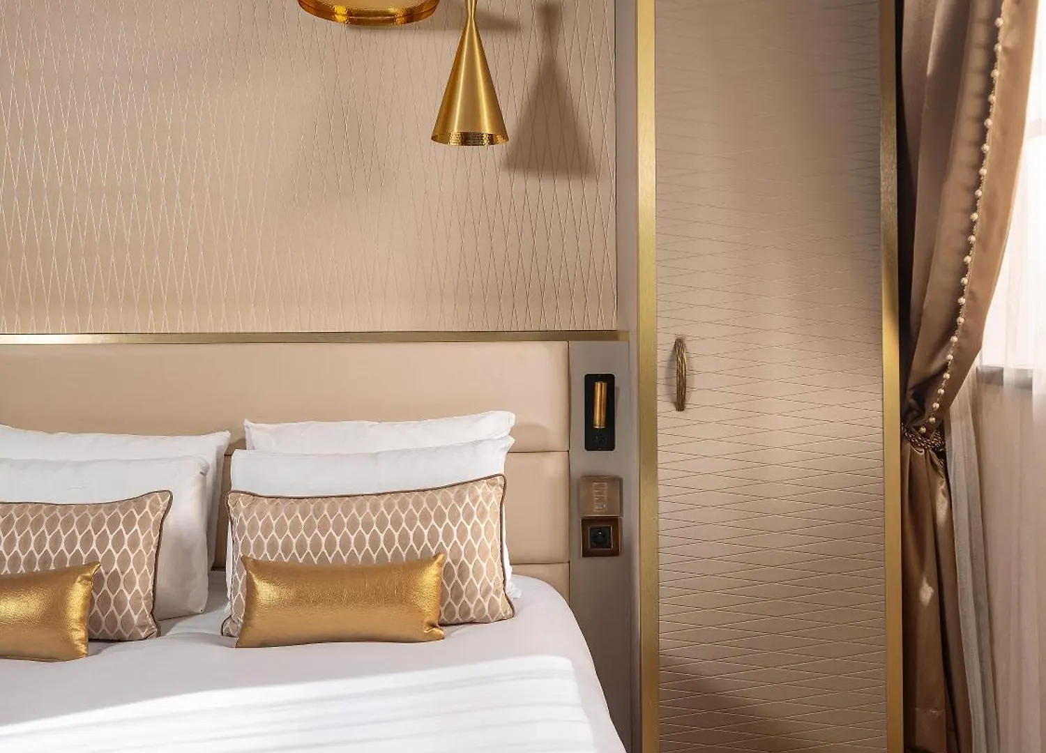 Hotel Niepce Paris, Curio Collection By Hilton Parigi